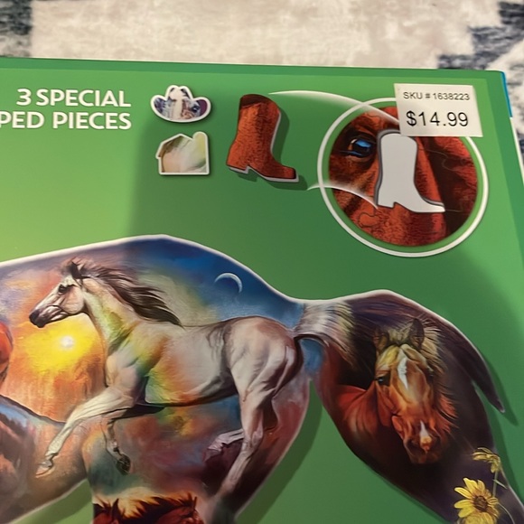 Bundle of 1000 Piece Horse Shaped Puzzle and Autocorrect Game - Picture 4 of 7